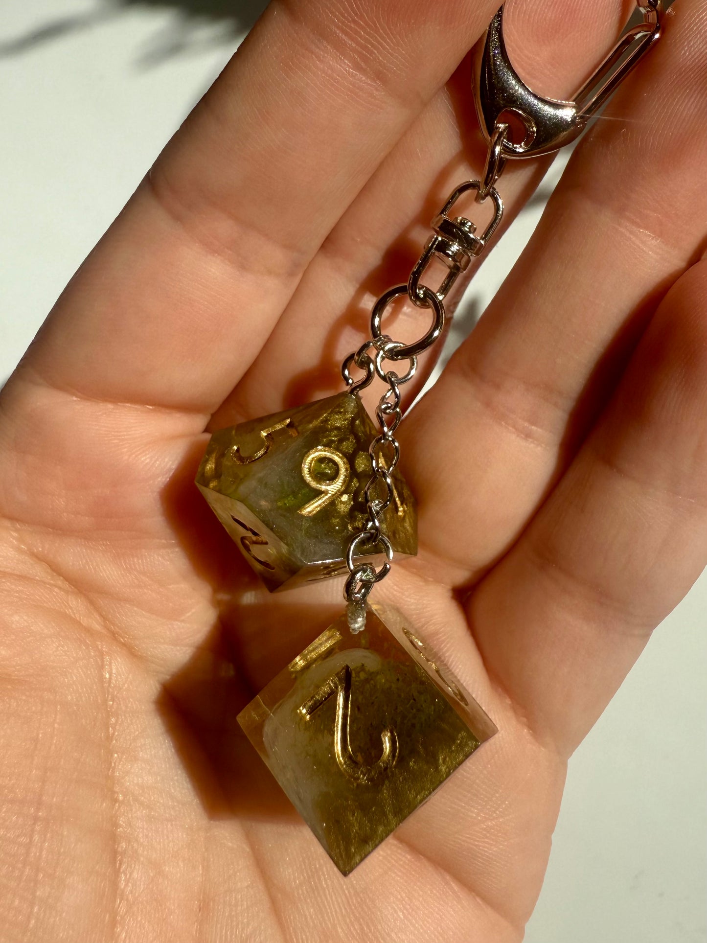 Mossy Gold D6/D10 Keychain