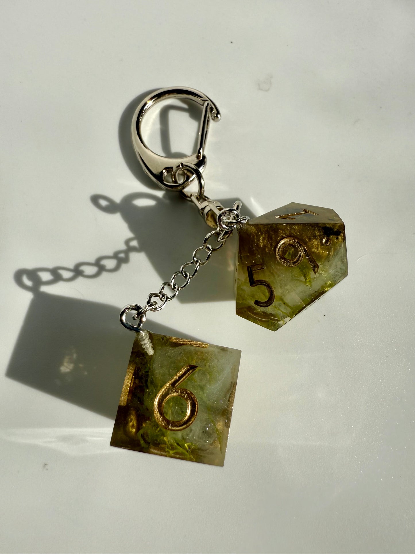 Mossy Gold D6/D10 Keychain