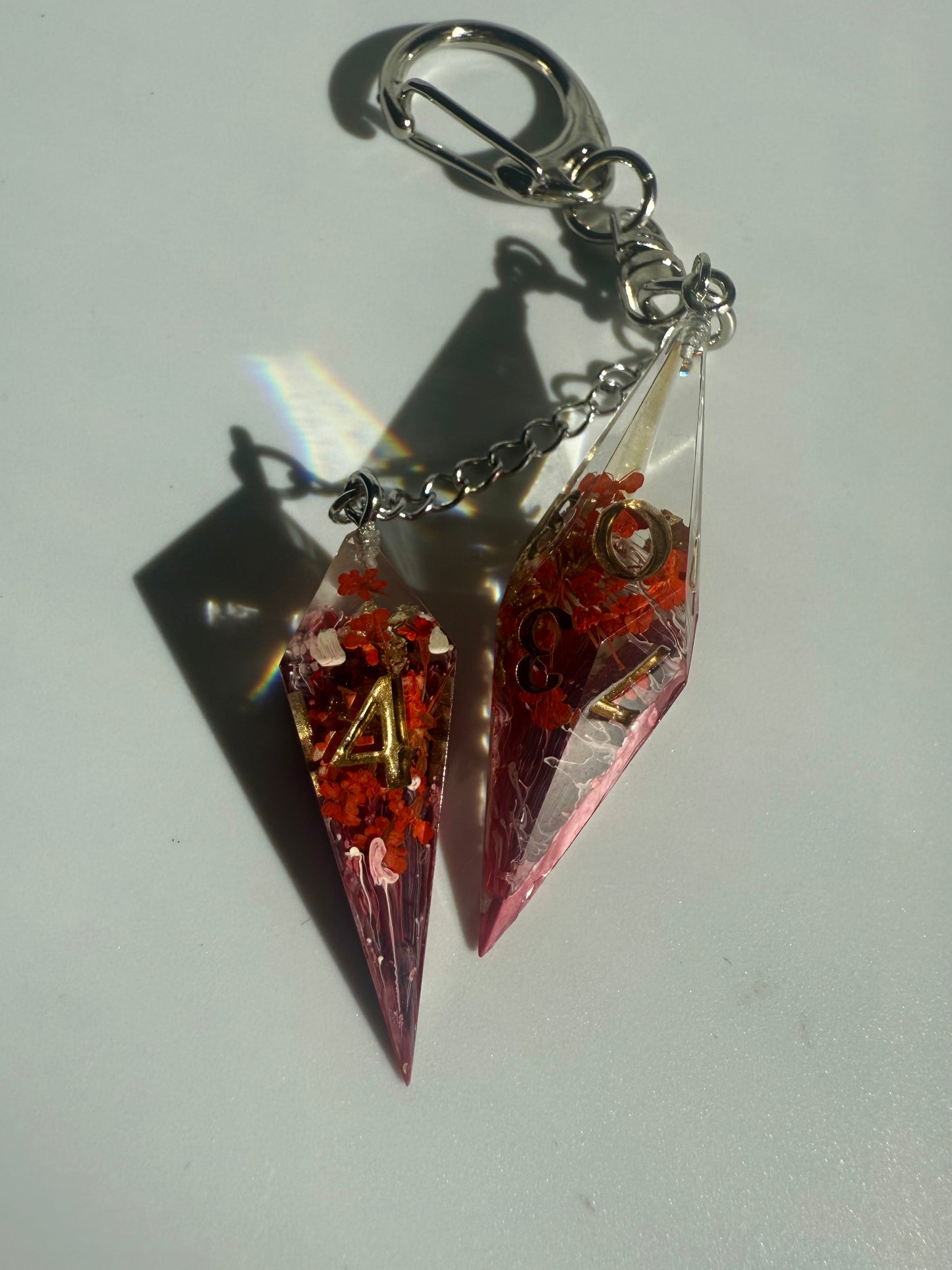 Red Floral D10/D4 Shard Keychain